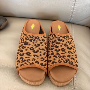 Volatile wedges cheetah